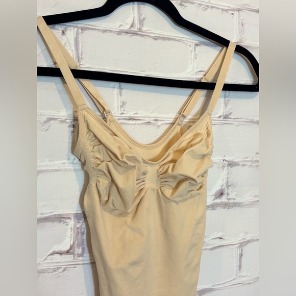 SKIMS Seamless Sculpt Thong Bodysuit Size Large - Picture 4 of 7